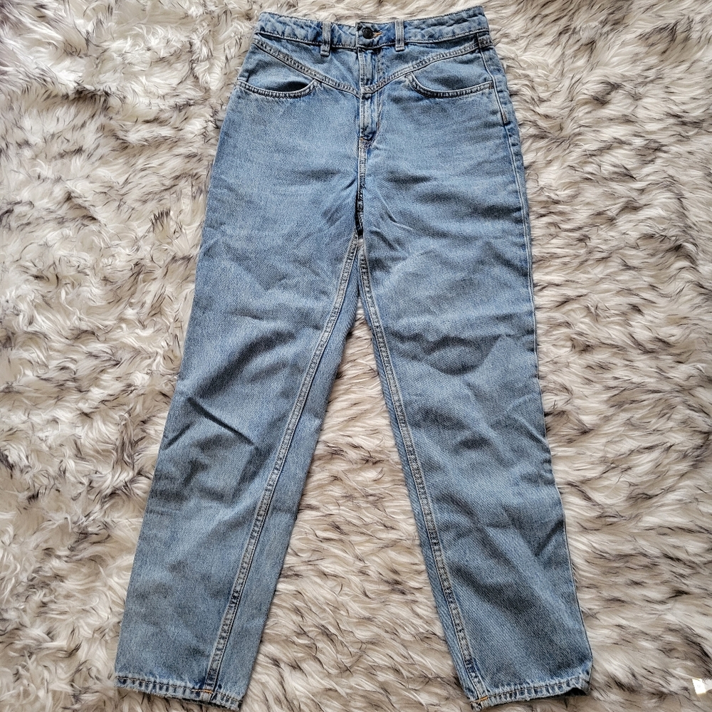 Divided blue v front jeans 4